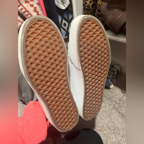 Vans - Picture 2 of 2